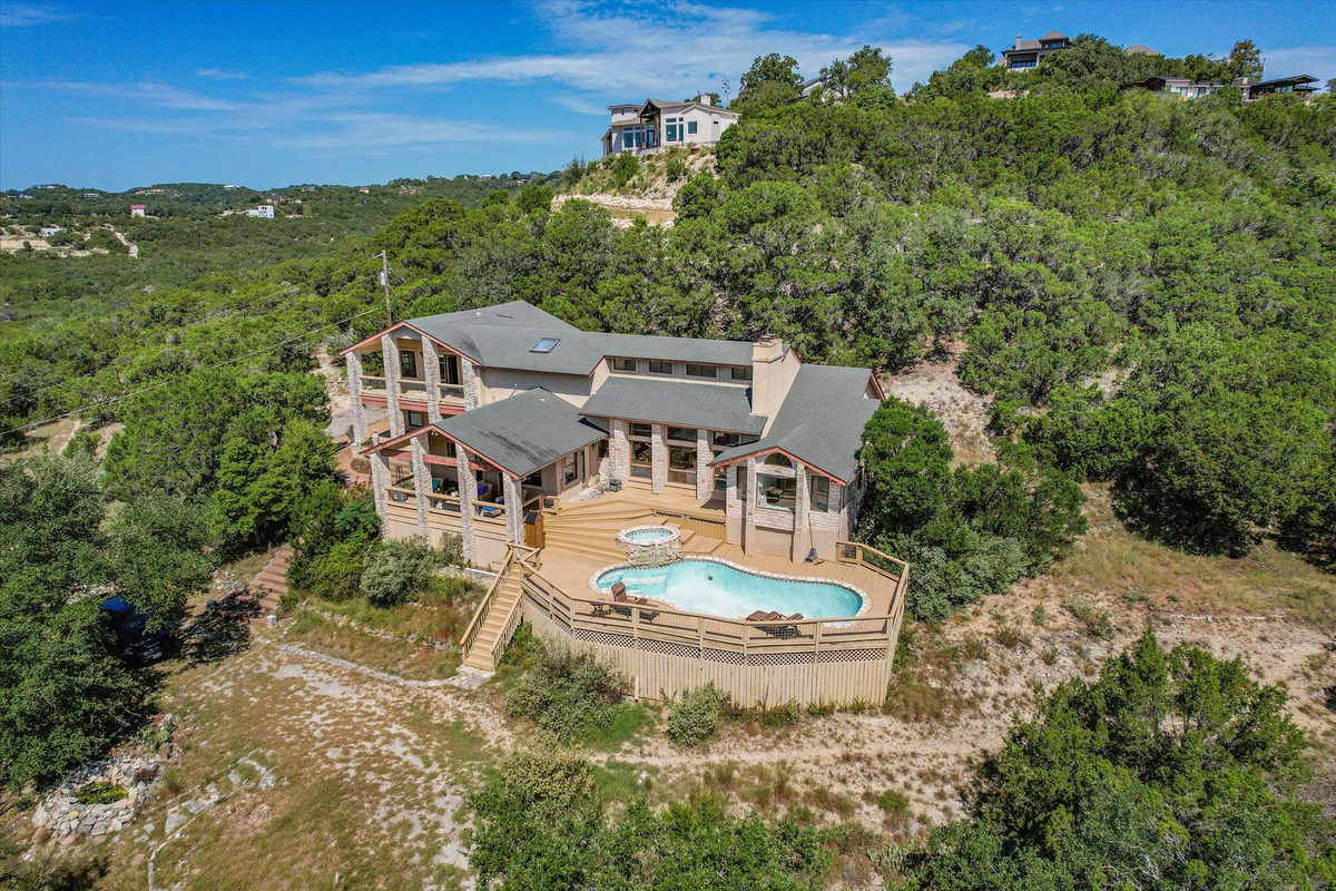 18610 W Reed Parks Rd — exterior