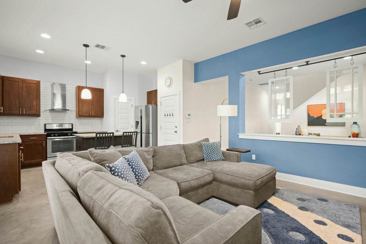 6712 Blarwood Dr — photo 3