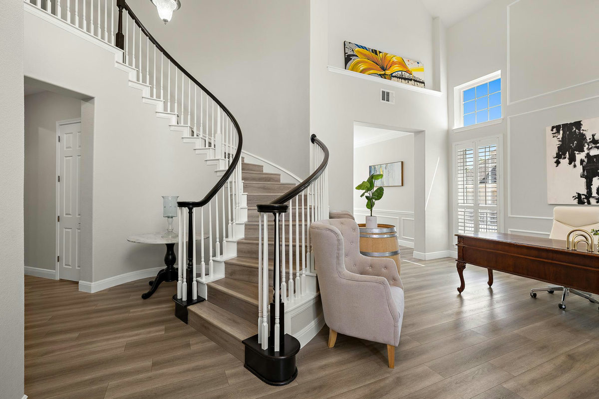 1515 Pinehurst Ln — photo 3