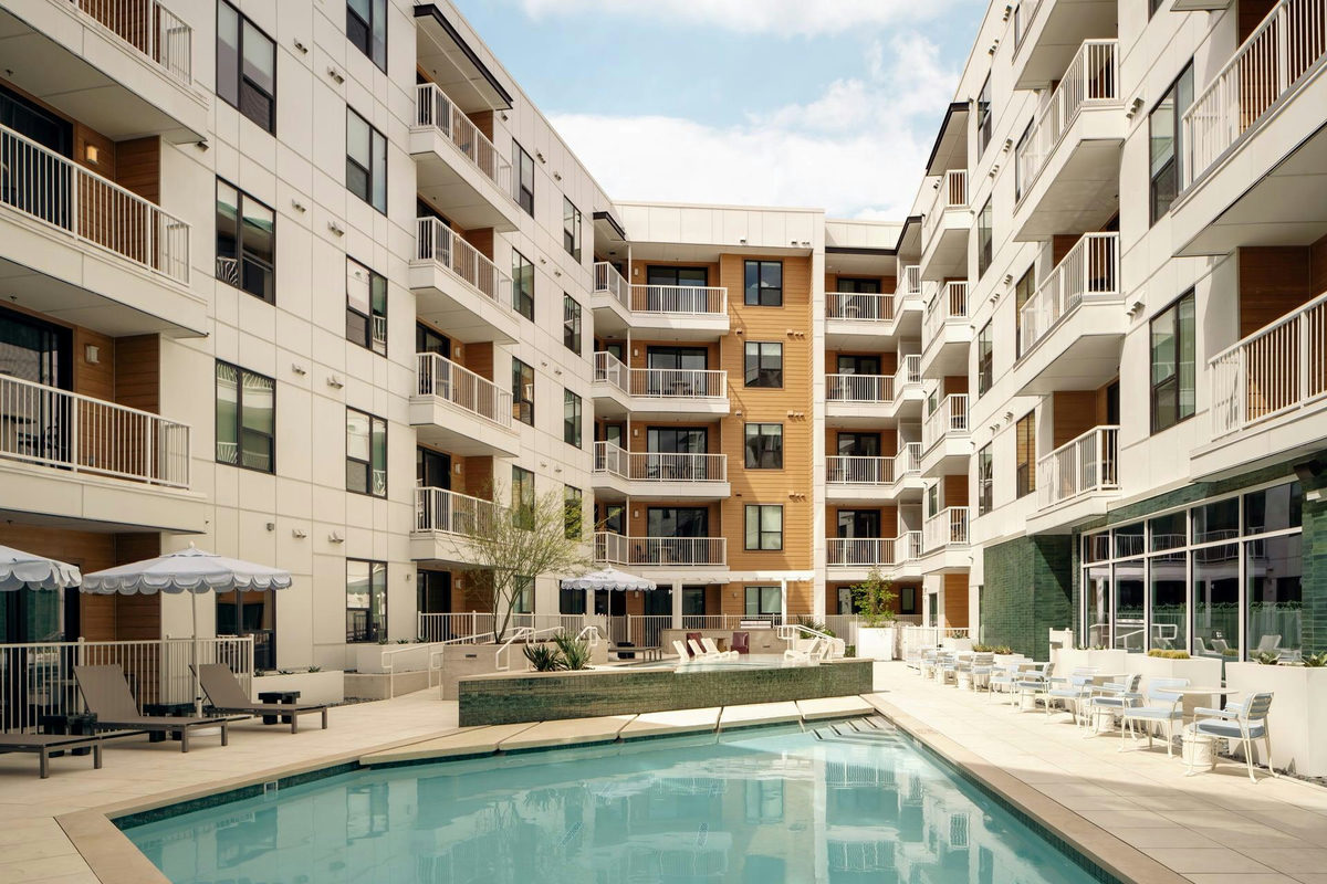 2323 S Lamar Blvd #206 — photo 2