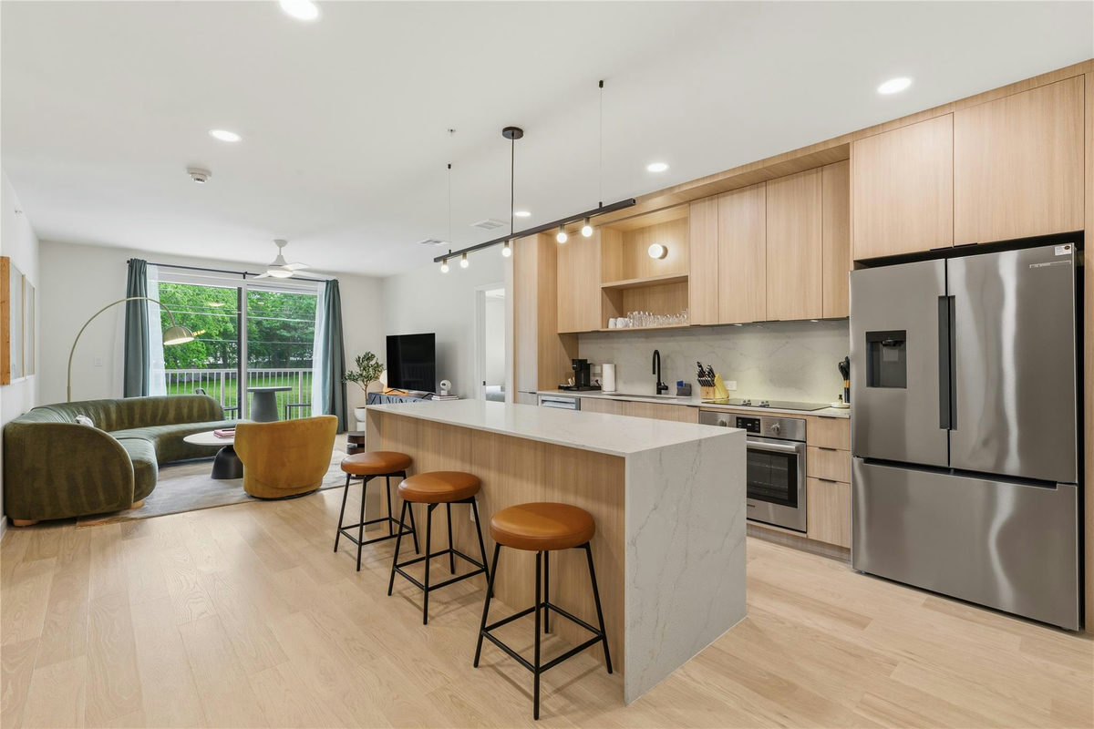 2323 S Lamar Blvd #237 — photo 2