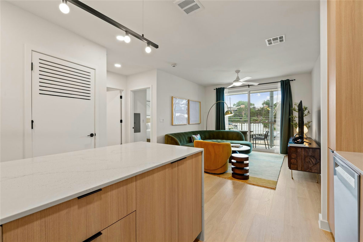 2323 S Lamar Blvd #237 — photo 5