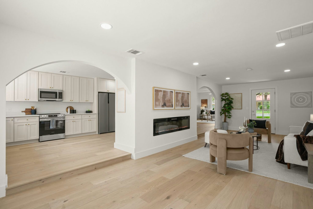2204 Fair Oaks Dr — photo 5