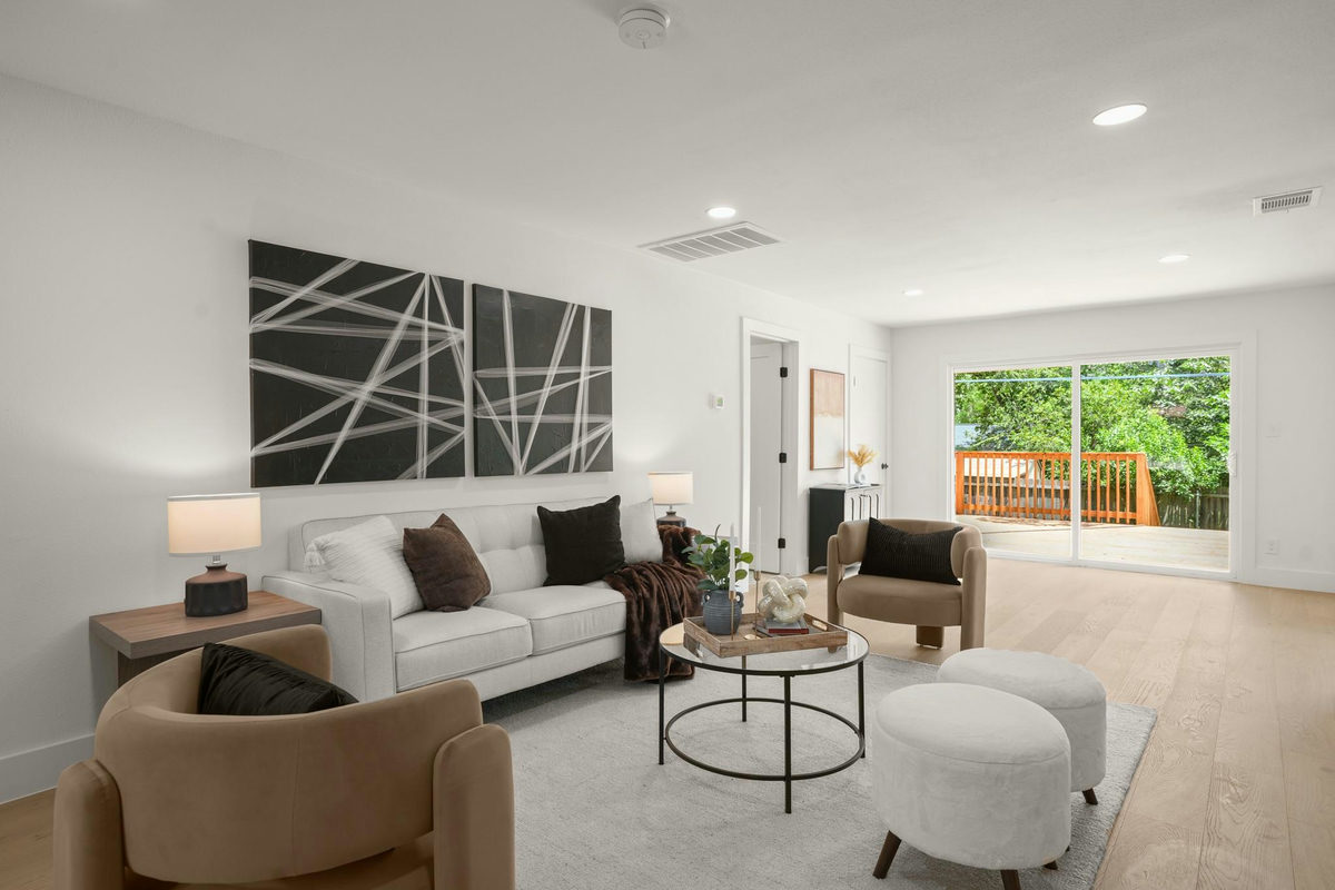 2204 Fair Oaks Dr — photo 4