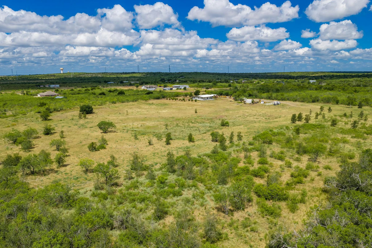 8804 Williamson Rd — photo 4