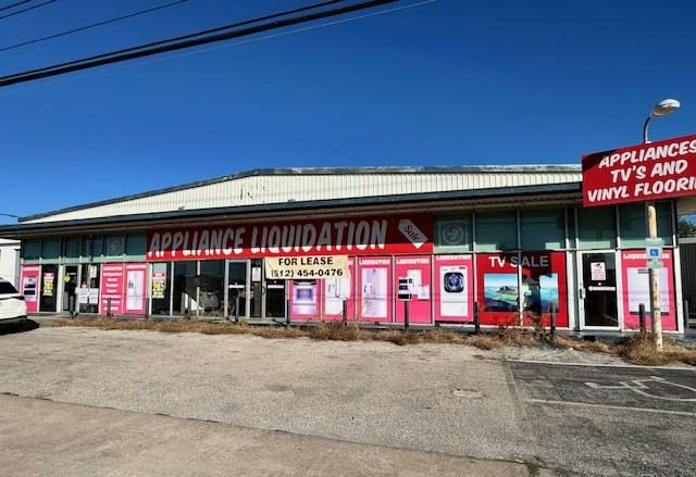 8231 Burnet Rd — exterior