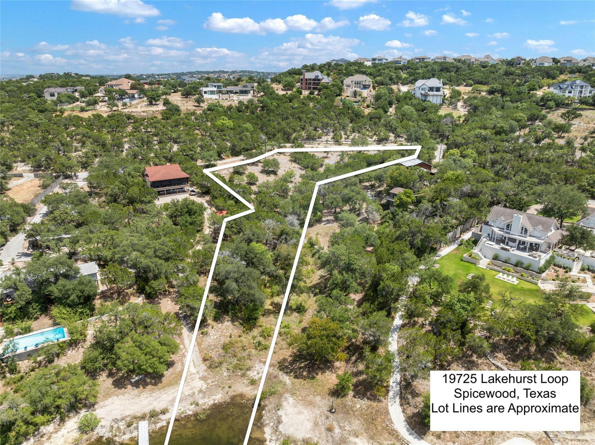 19725 Lakehurst Loop — photo 3