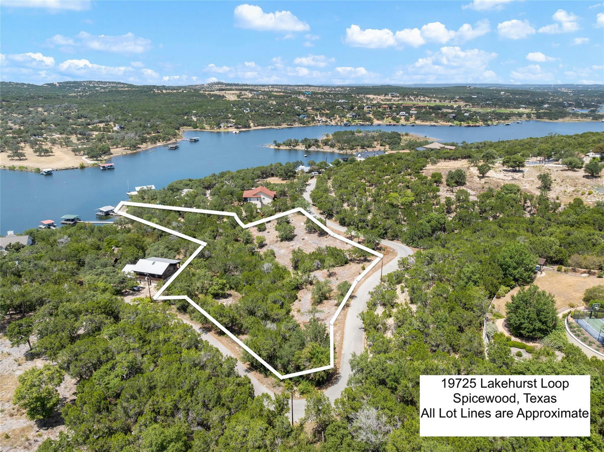 19725 Lakehurst Loop — exterior