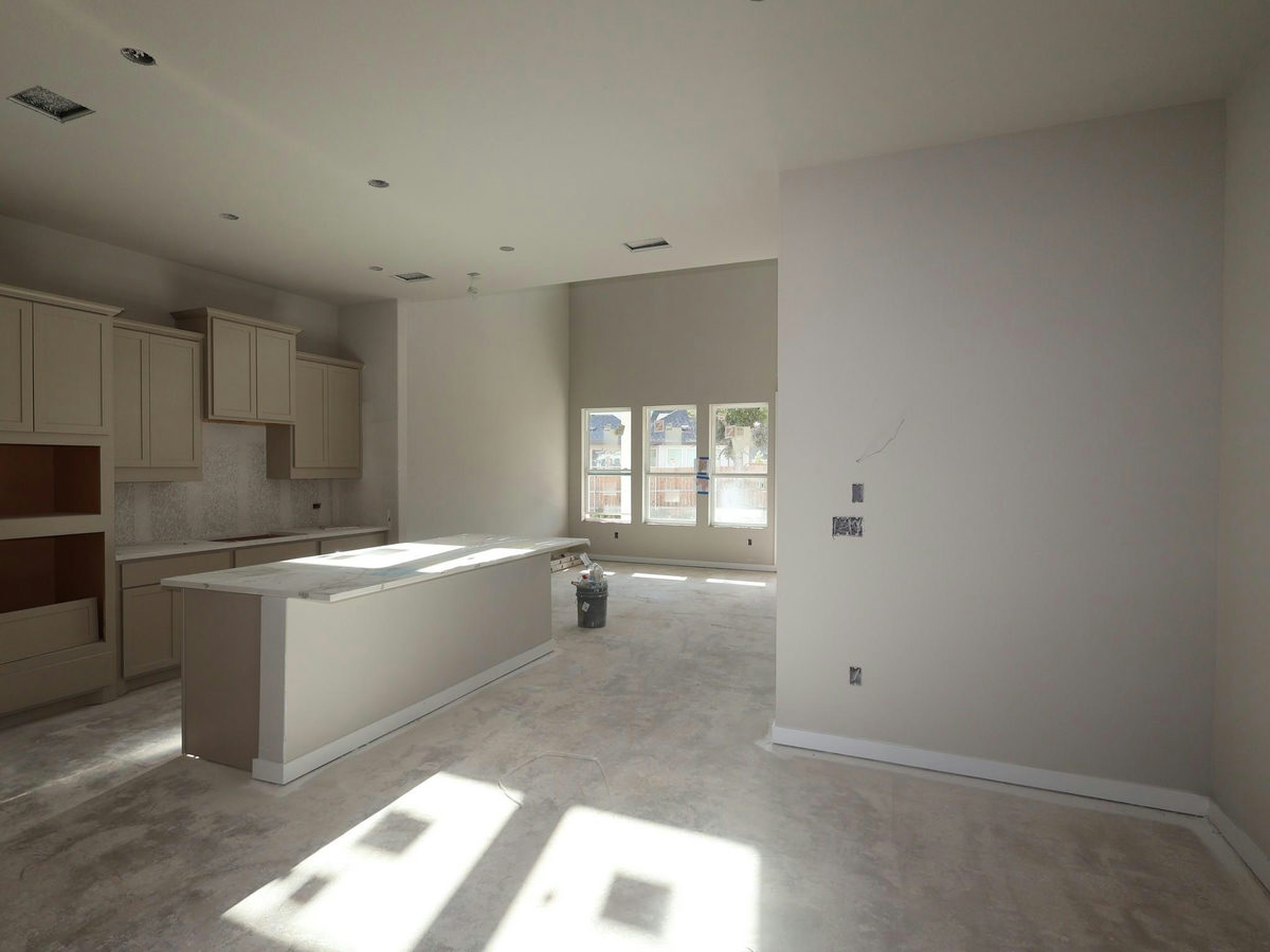 913 Purmela St — photo 5
