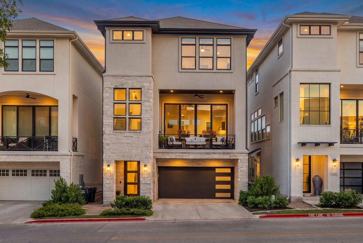 13412 Galleria Cir — exterior