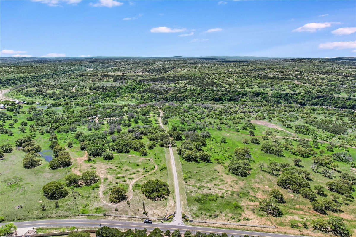 10 Pedernales Canyon Trl — photo 5