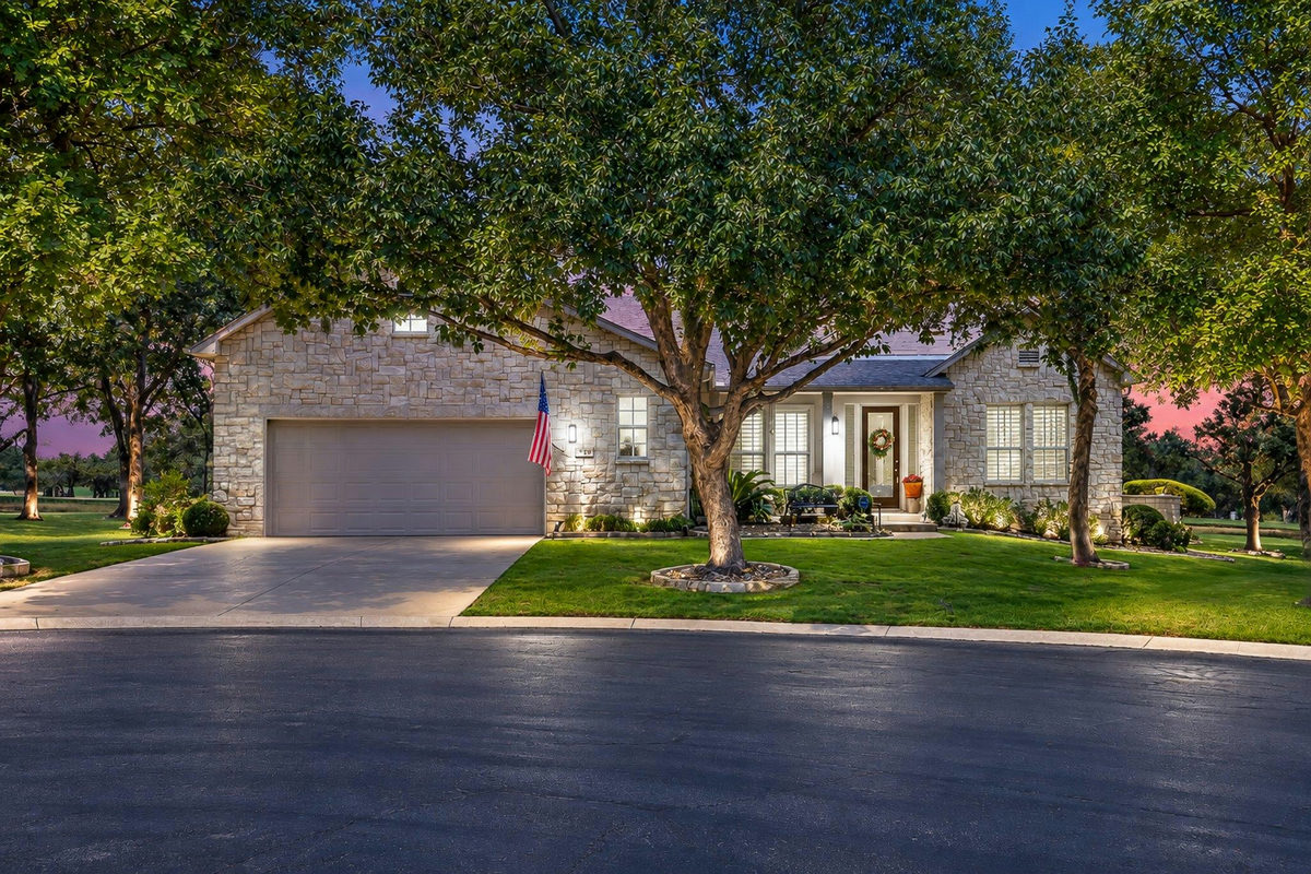 112 Blue Sky Ct — exterior