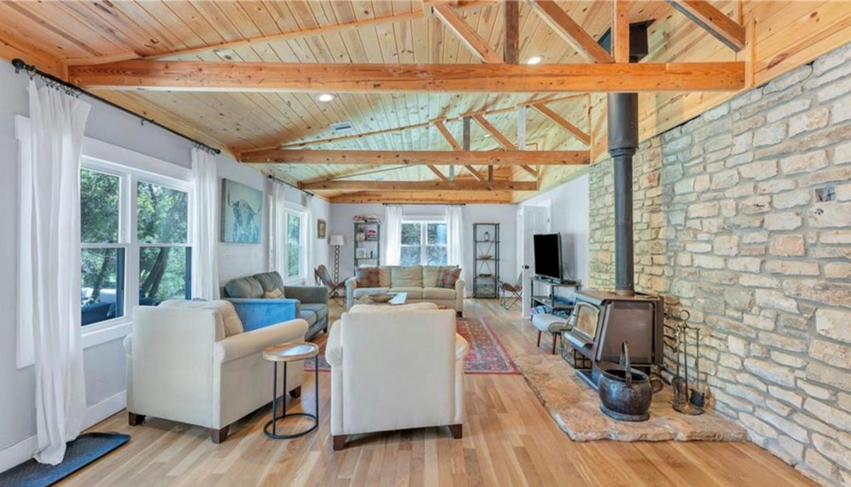 606 Deer Creek Cv — photo 3