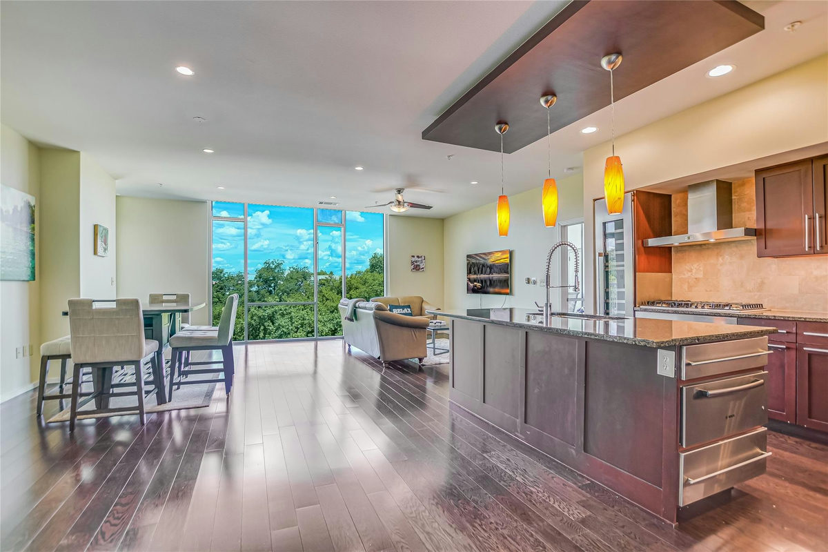 1600 Barton Springs Rd #3504 — exterior