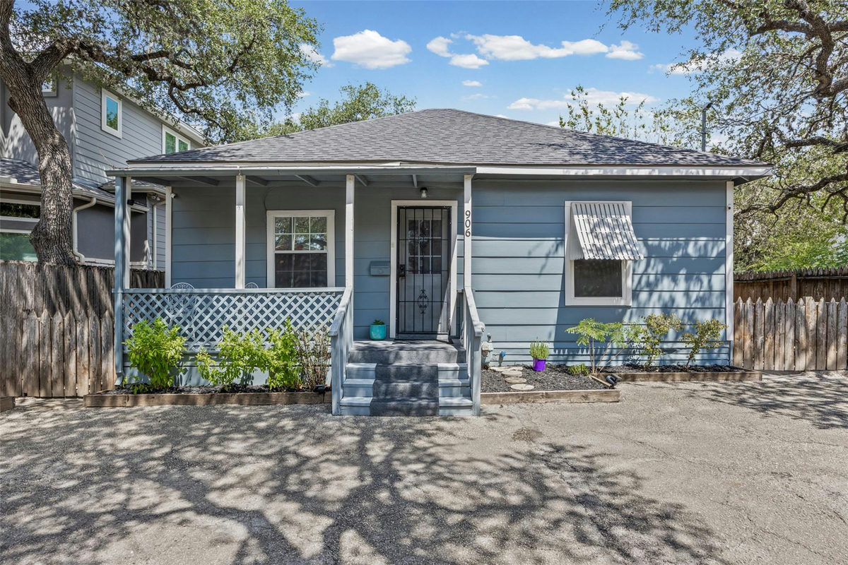 906 W Elizabeth St — exterior