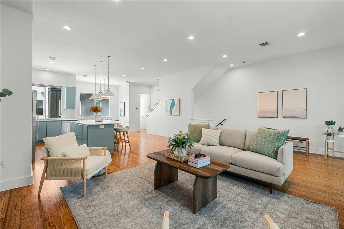 1801 E 2nd St #8 — photo 4