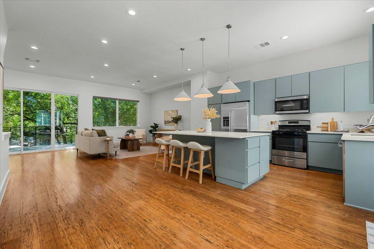1801 E 2nd St #8 — photo 3
