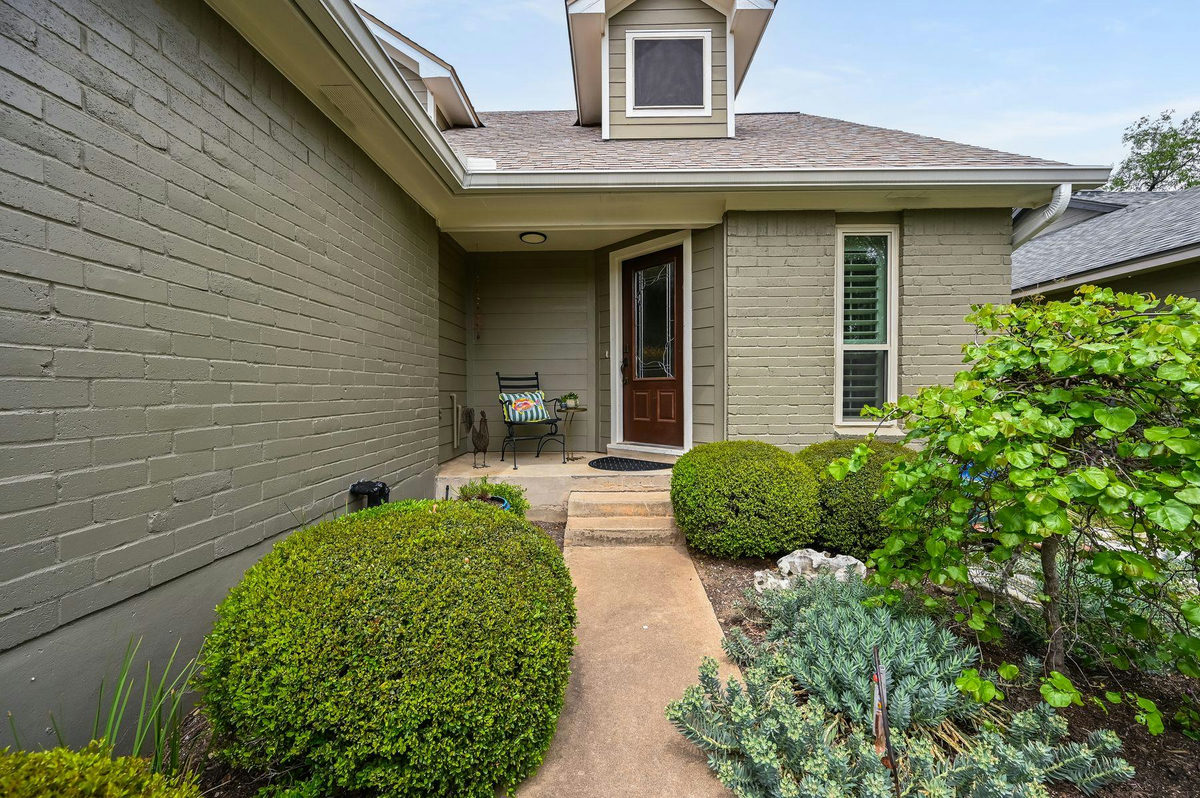 6302 Maury Holw — photo 2