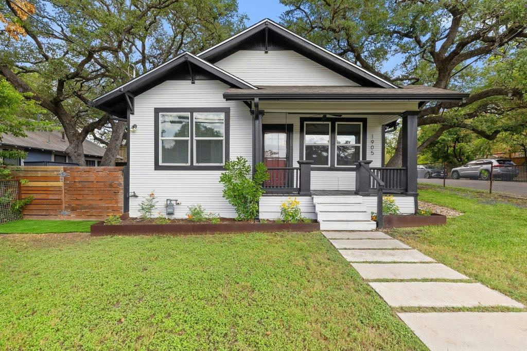 1905 Brackenridge St — exterior