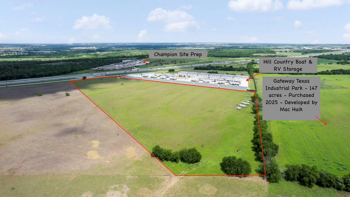 6100 N Interstate 35 - 7 Acres — photo 3