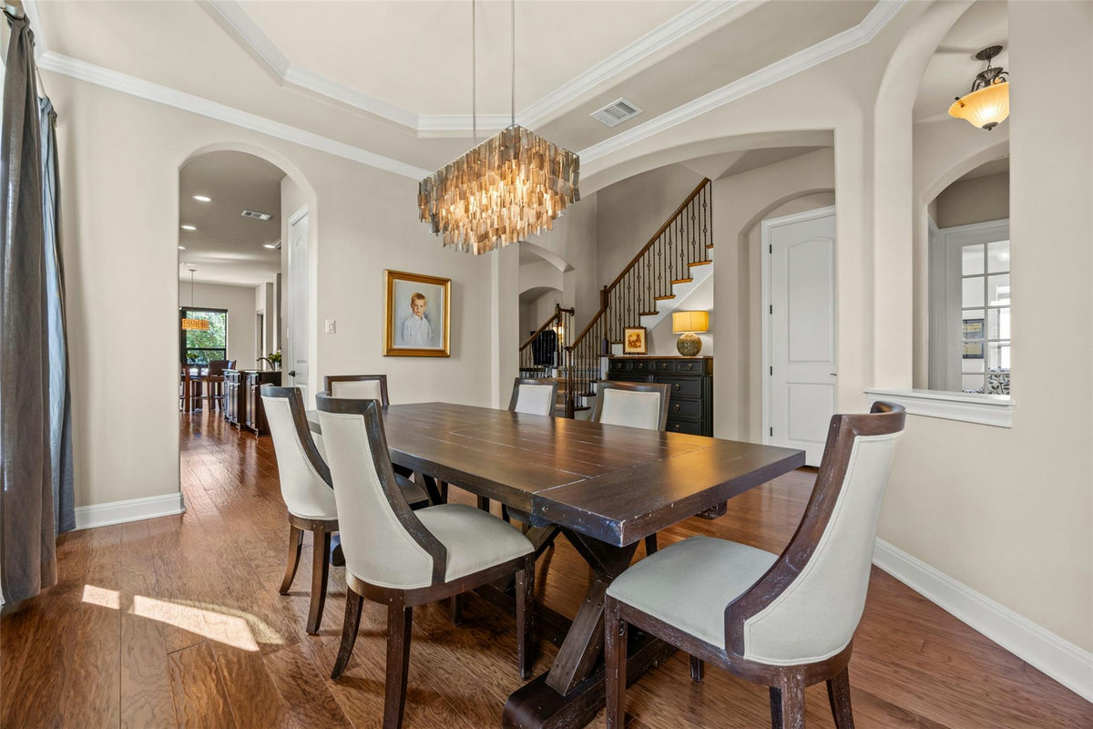 410 Indianwood Dr — photo 4