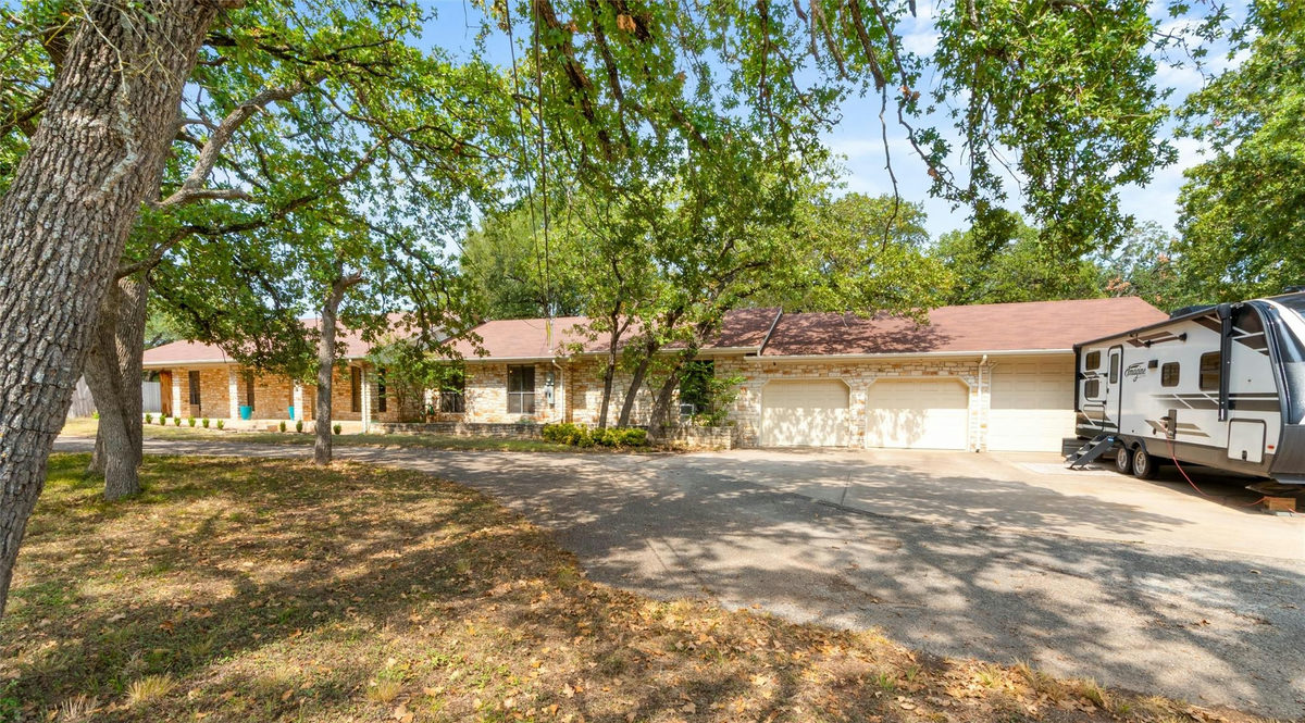 312 Southcross Rd — photo 4