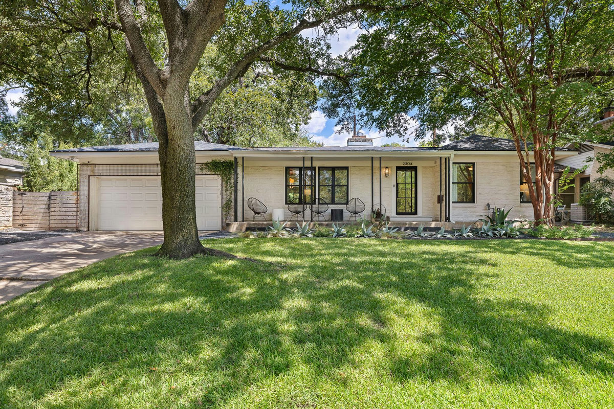 2304 Greenlee Dr — exterior