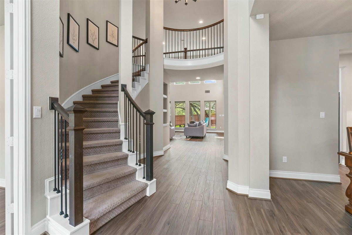 816 Heartleaf Dr — photo 4