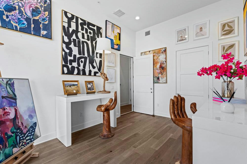 3826 Berkman Dr — photo 2