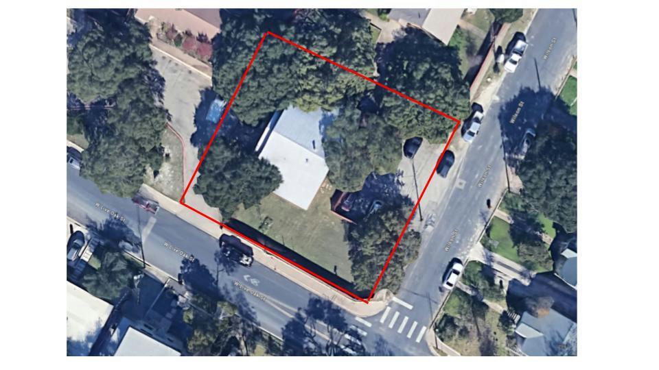 402 West Live Oak St — exterior