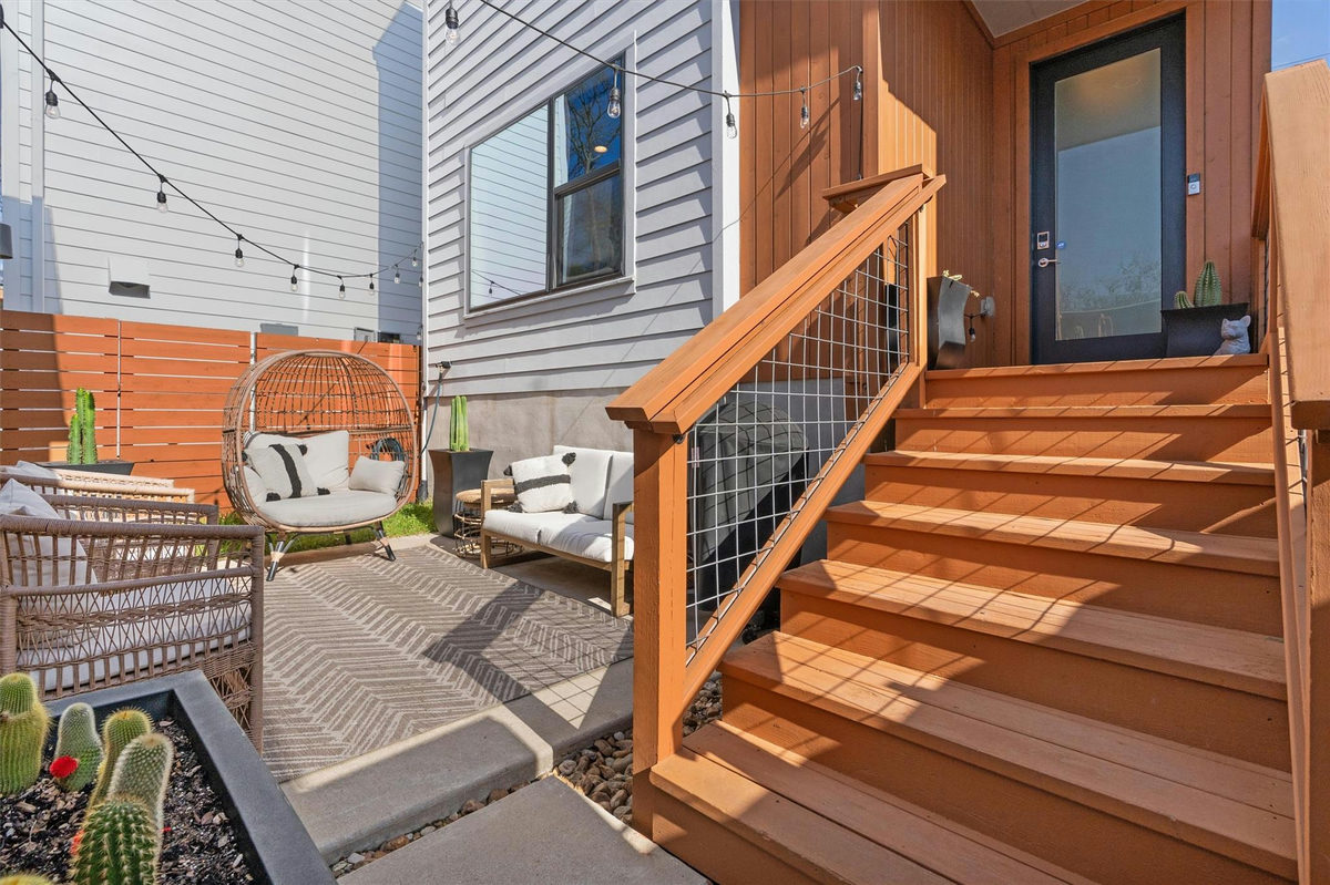 4020 Airport Blvd #7 — photo 5