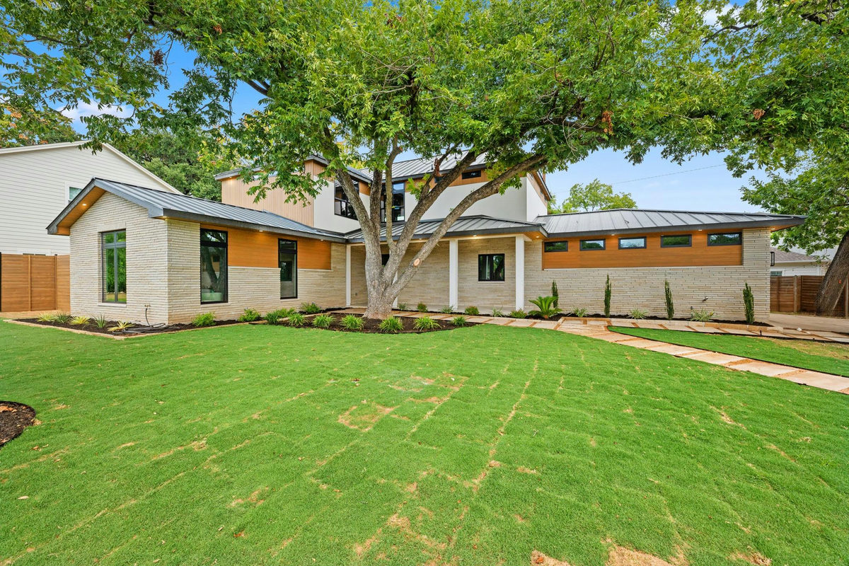 4801 W Frances Pl — photo 3