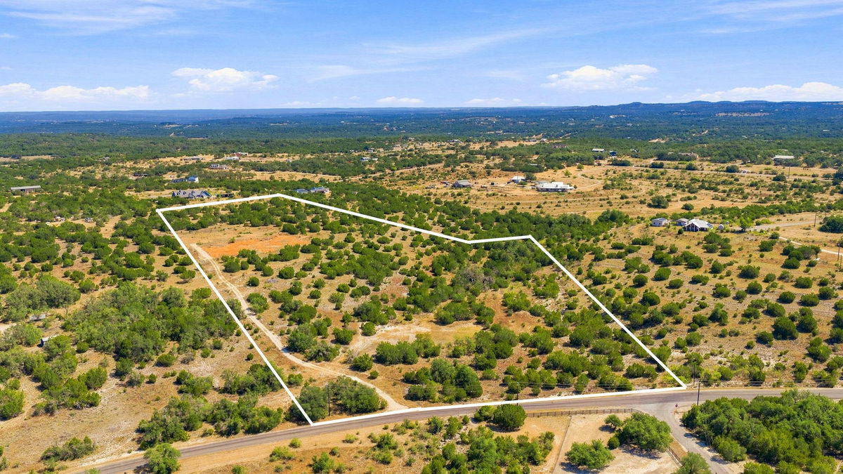 640 Sycamore Creek Dr — exterior