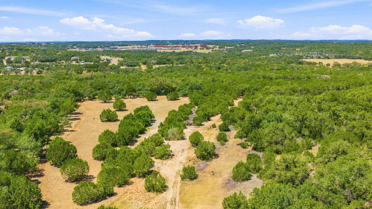 640 Sycamore Creek Dr — photo 2