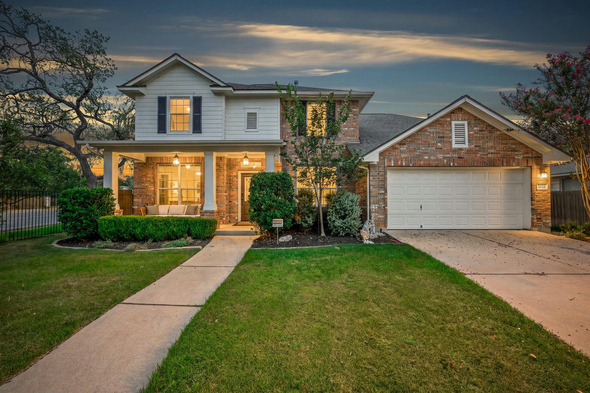 8901 Ovalla Dr — exterior
