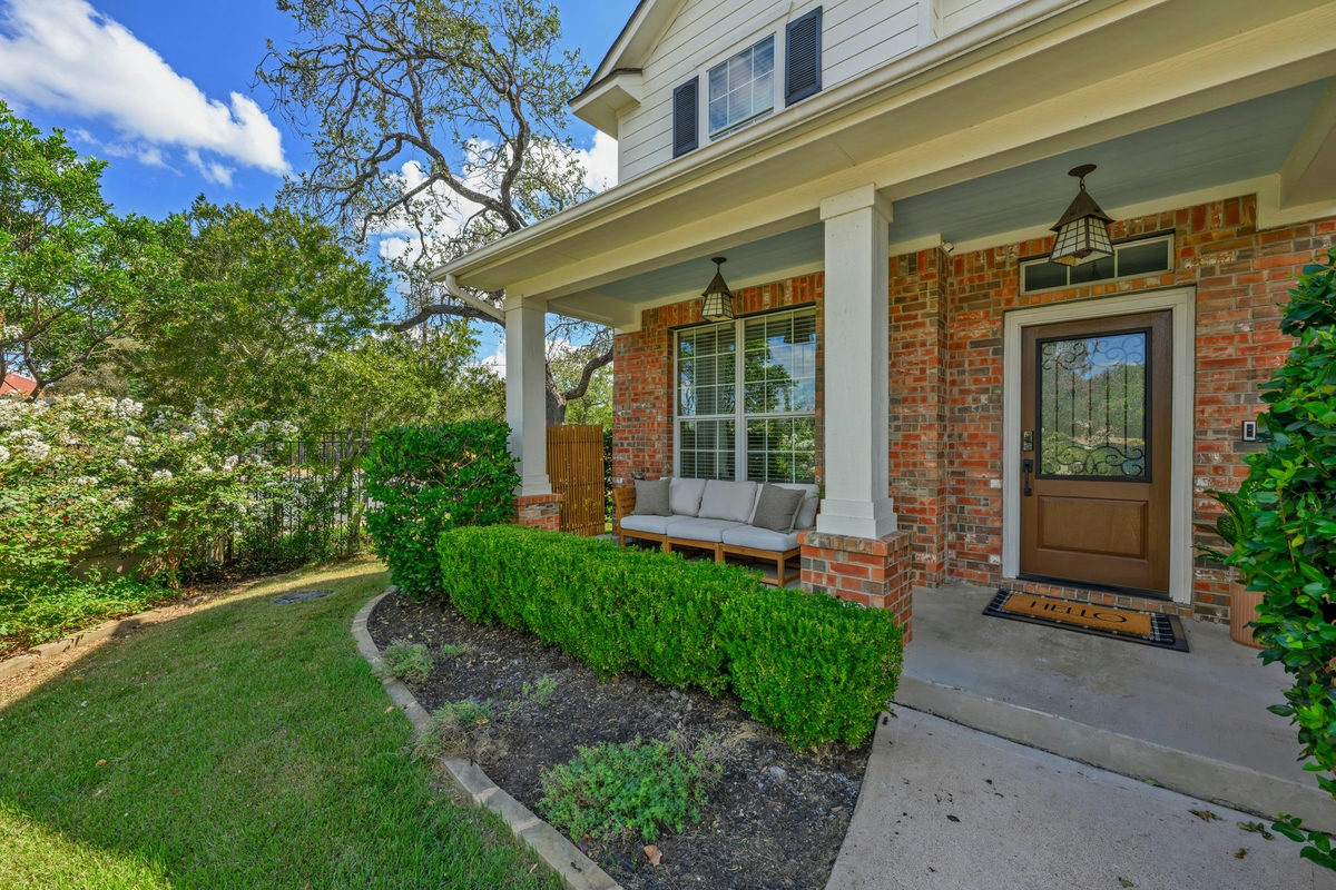 8901 Ovalla Dr — photo 4