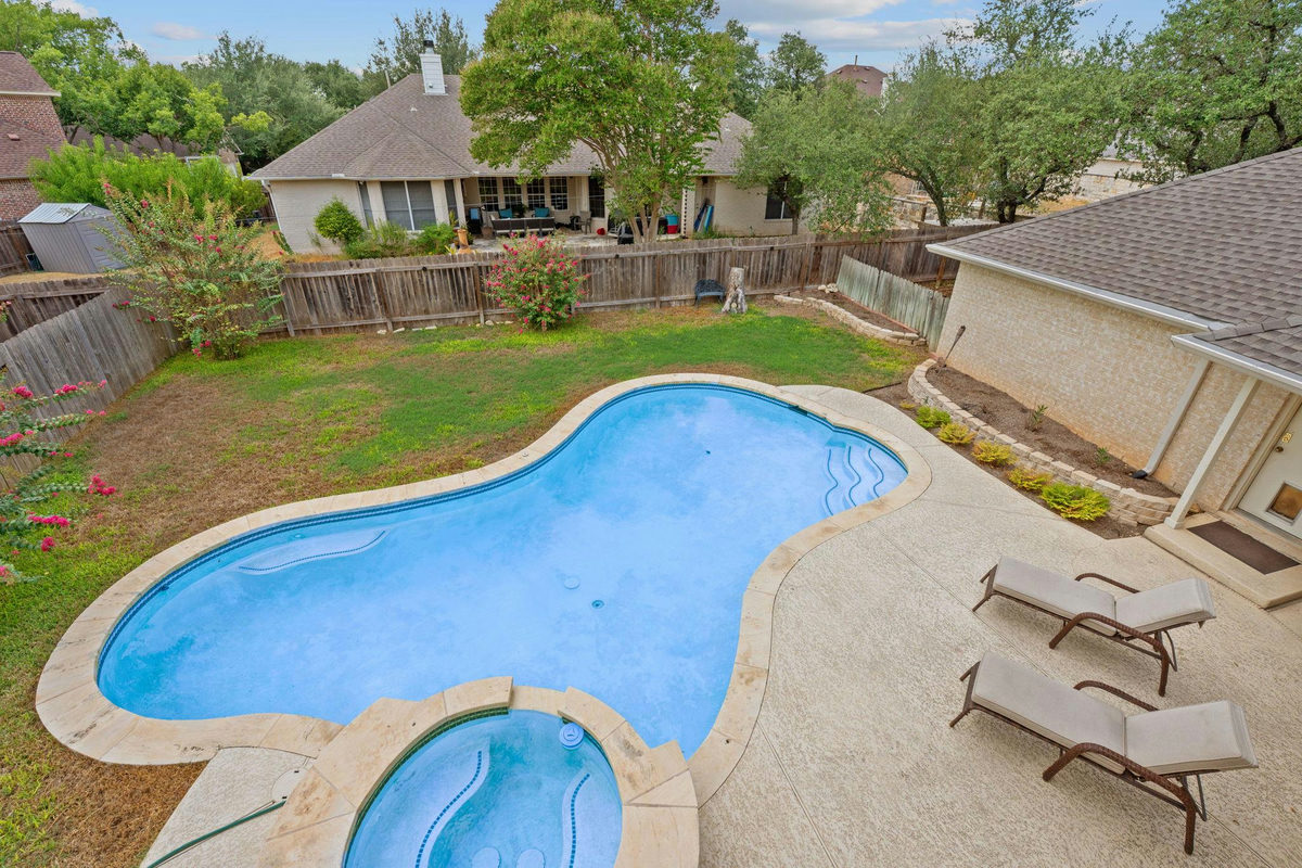 5204 Deerwood Ct — photo 2