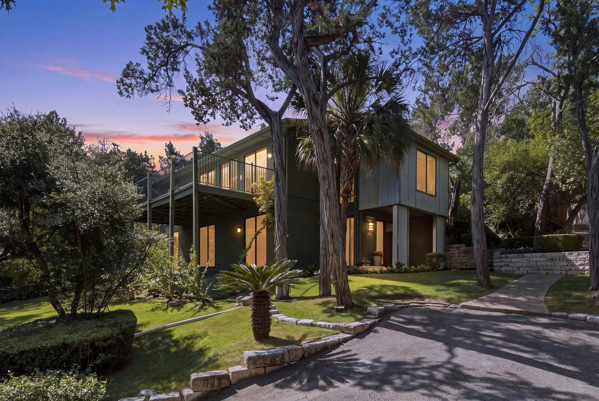 515 YAUPON VALLEY Rd — exterior