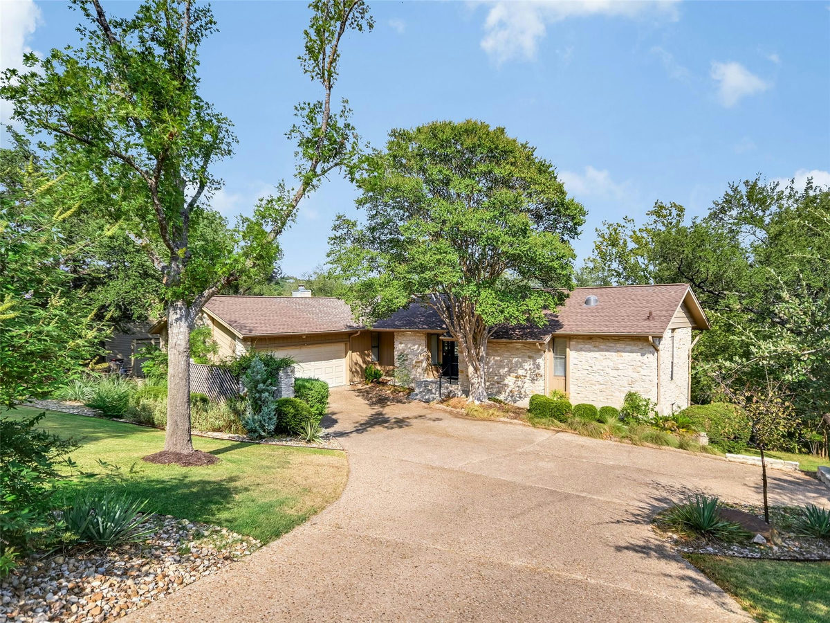 2207 Cypress Pt E — exterior