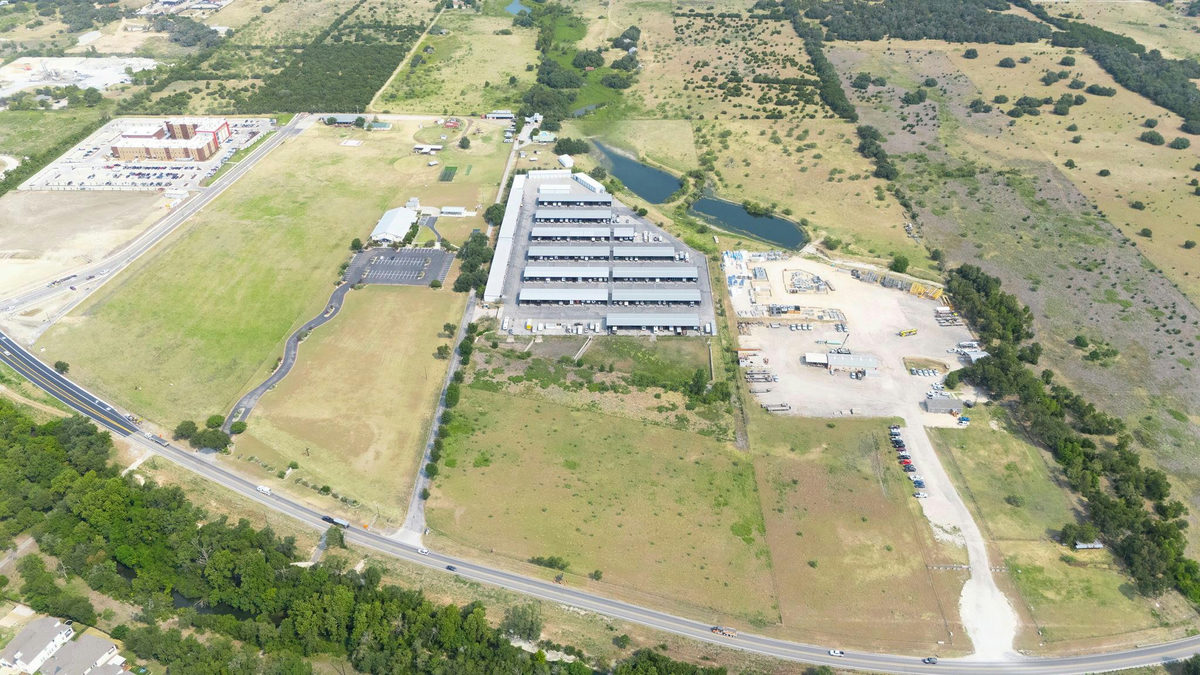 8750 RM 2243 C2 — photo 4