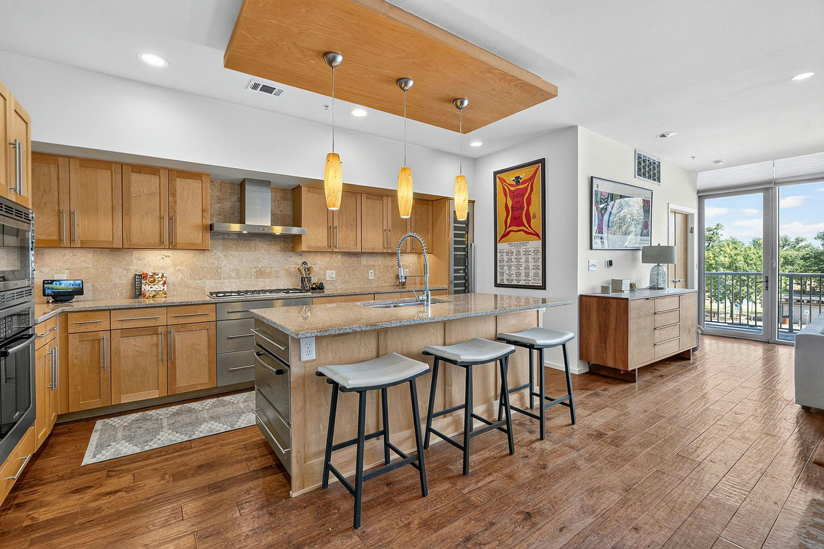 1600 Barton Springs Rd #1201 — photo 2