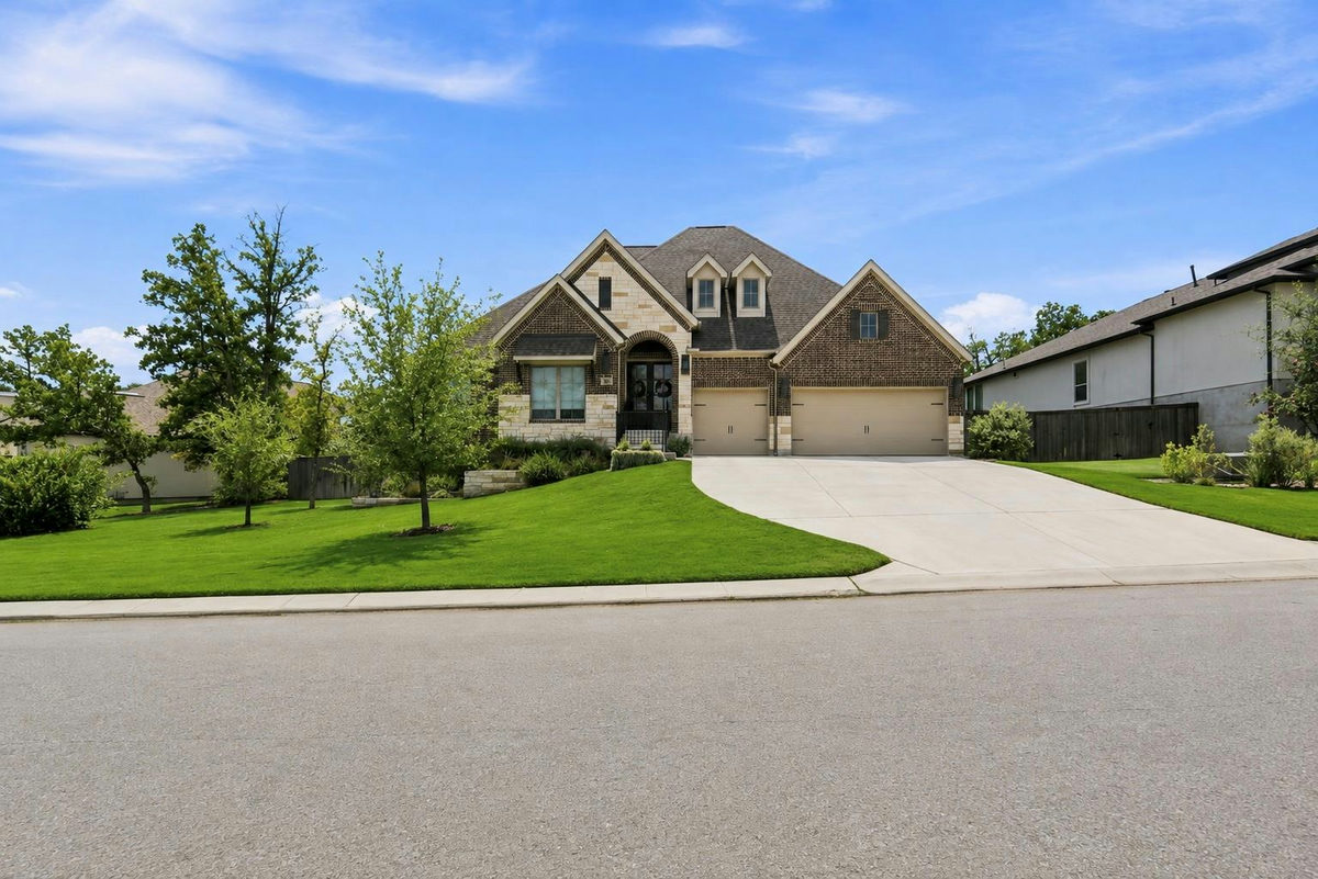 168 Gaston Dr — photo 2