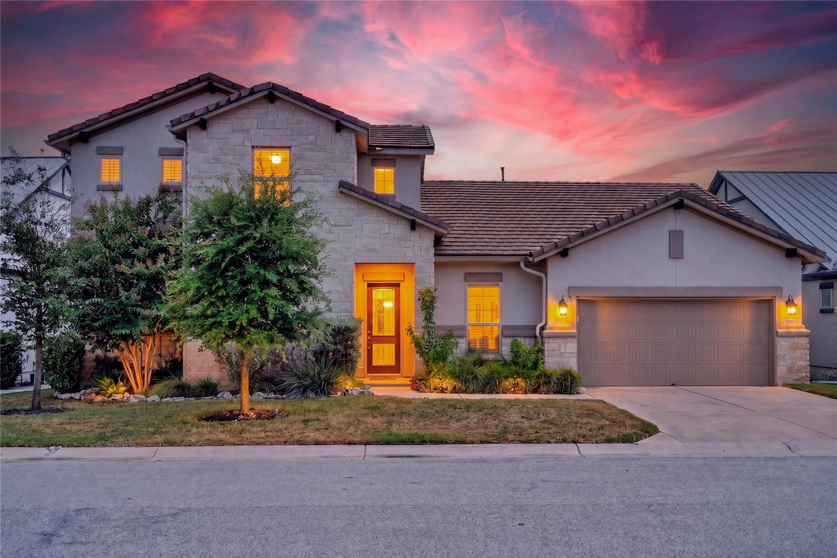 2000 Mazarro Dr — exterior