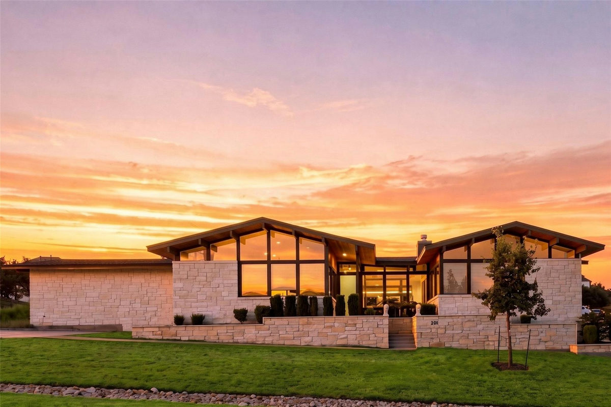 206 Waters View Ct — exterior