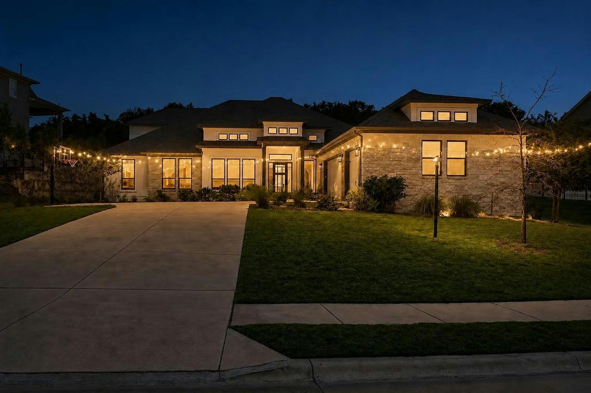 308 Lodestone Ln — photo 2
