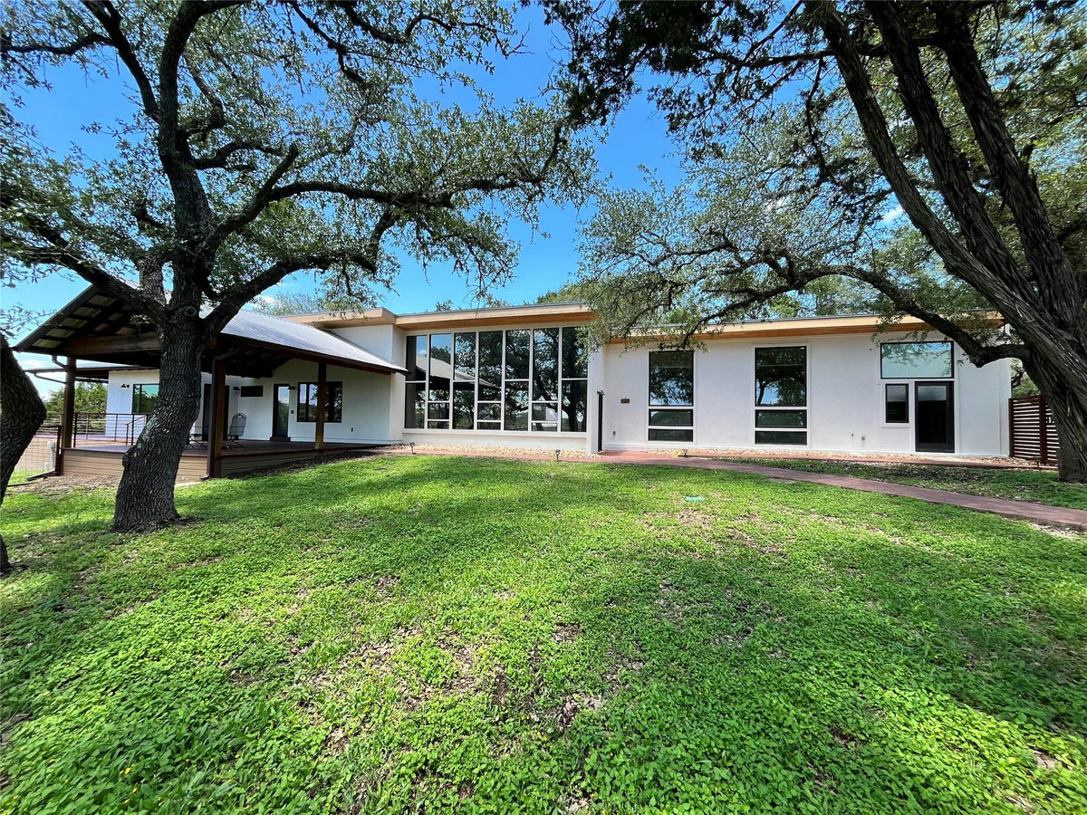 307 Mesa Dr — exterior