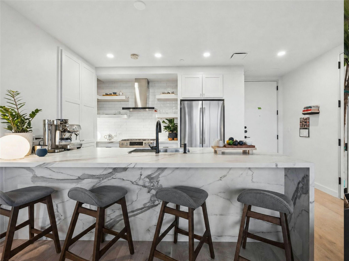 301 West Ave #2201 — photo 4