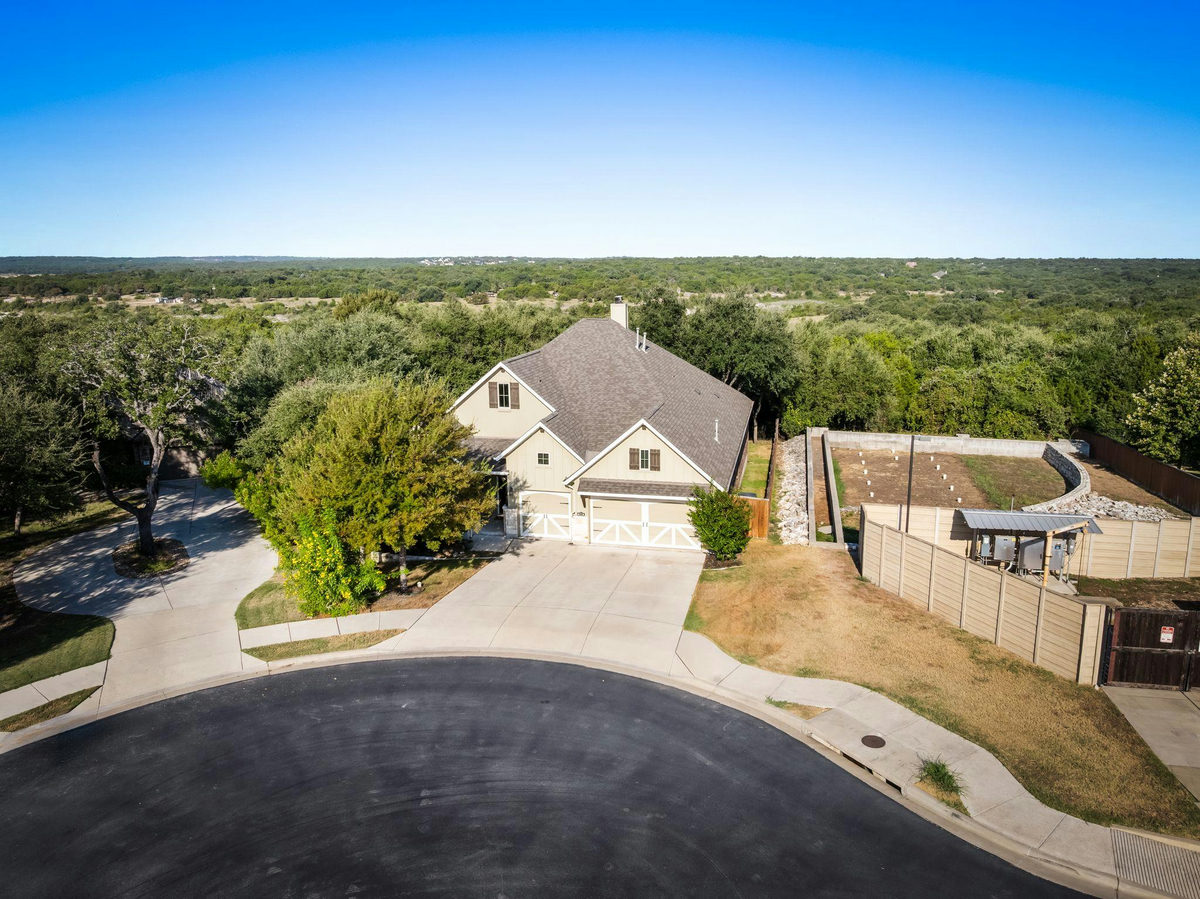 140 Lake Rim Cir — photo 2