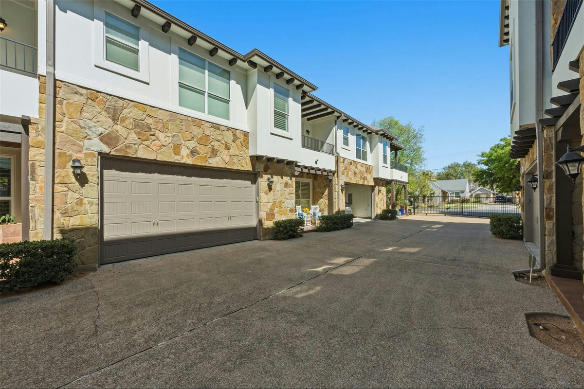 1621 Enfield Rd #E — photo 4