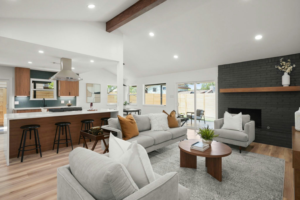 7000 Shadywood Dr — photo 3